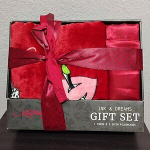 Ed Hardy Ink & Dreams 3pk Throw And Pillowcase Gift Set NIB